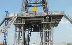 BFC8100-J400防爆外場(chǎng)強(qiáng)光泛光燈使用案例